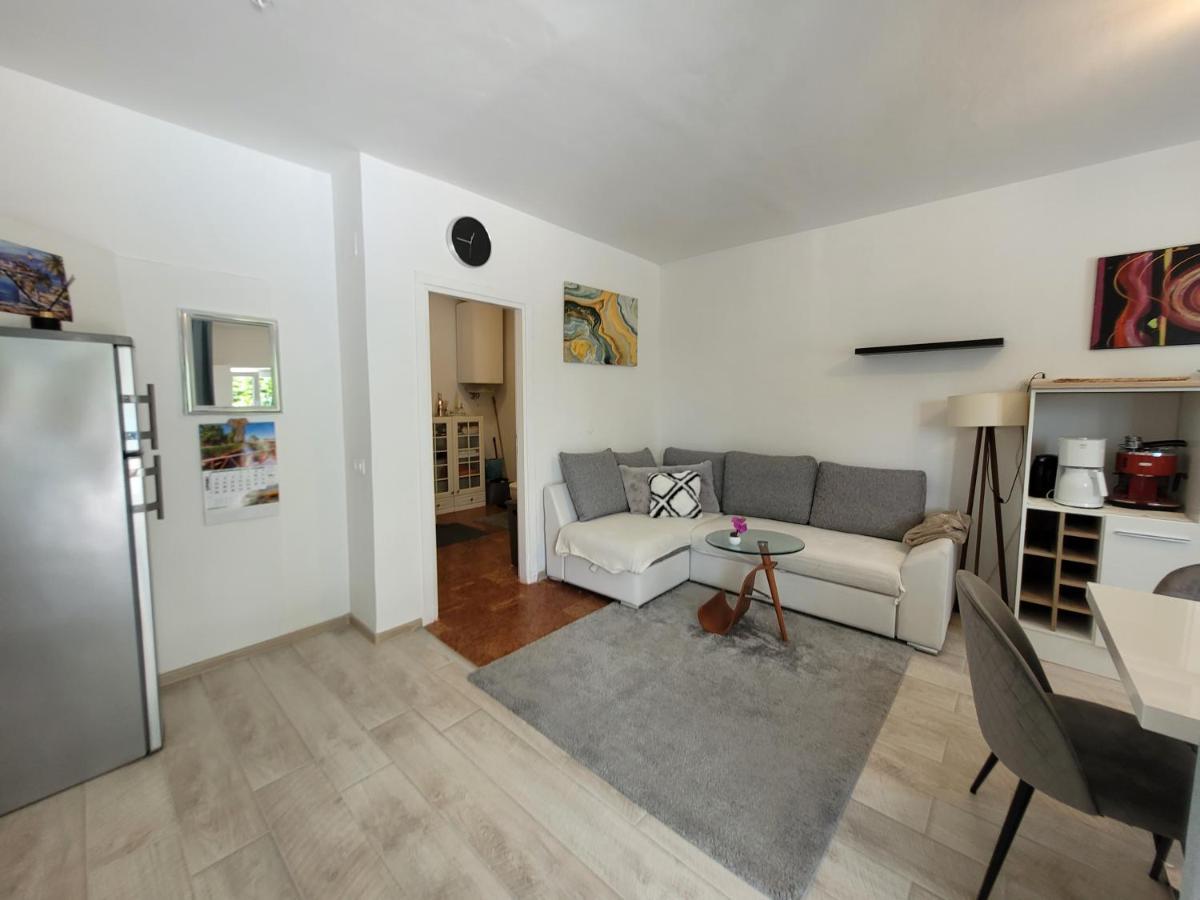 Ferienwohnung Mit Pool Kroatien Mit Meerblick Und Pool Lovran Exterior foto