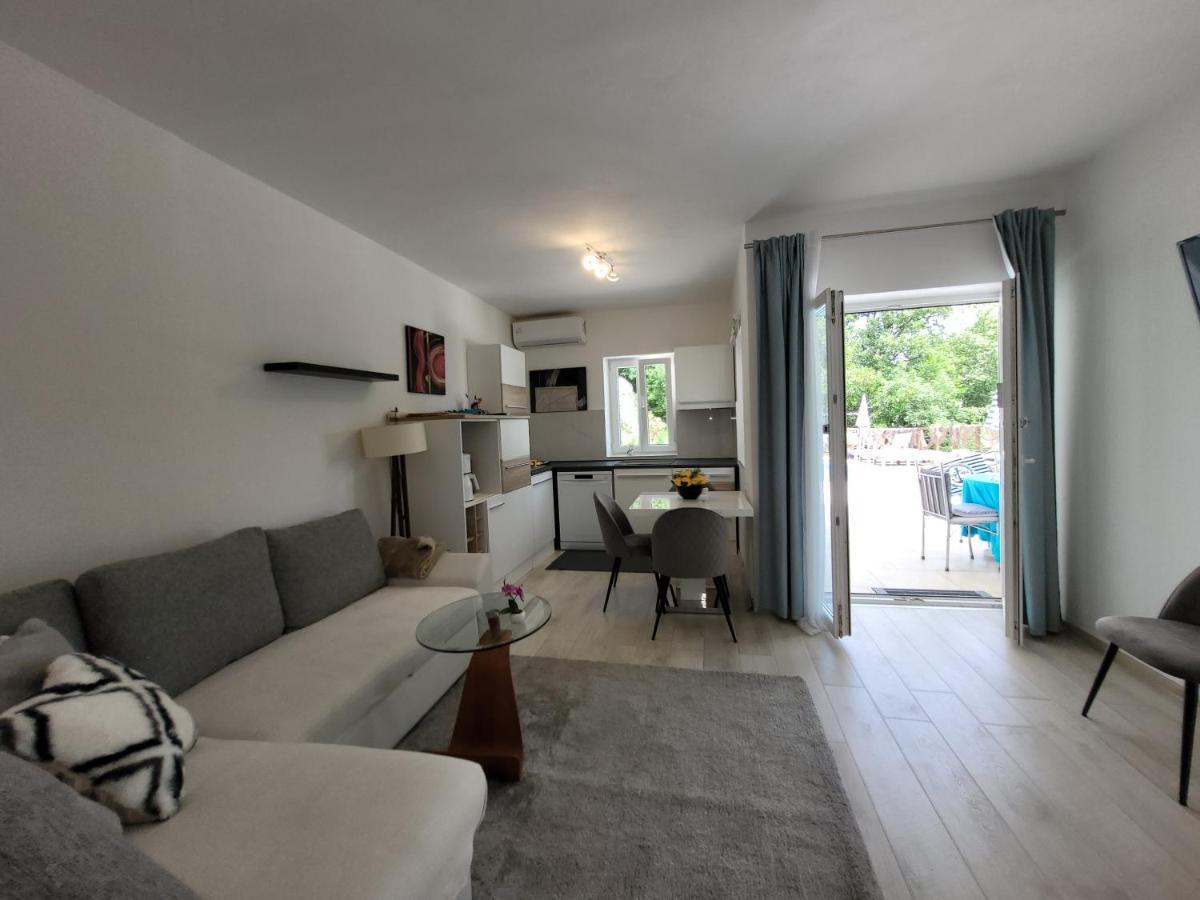 Ferienwohnung Mit Pool Kroatien Mit Meerblick Und Pool Lovran Exterior foto